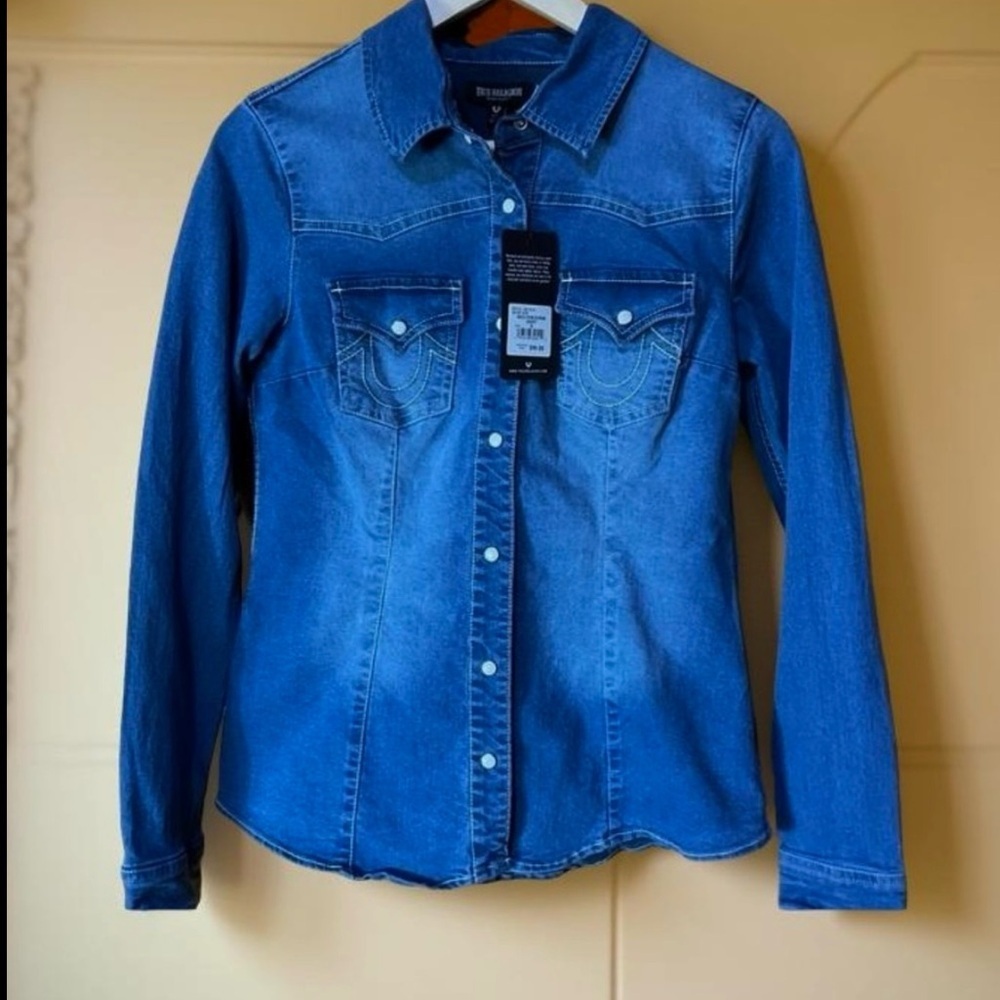 NWT True Religion logo denim shirt,pearlized snap buttons,western,equestrian❤️